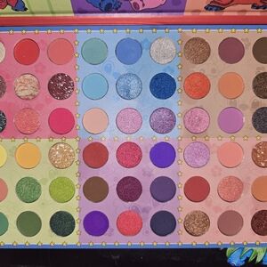 Vibrant Eyeshadow Palette